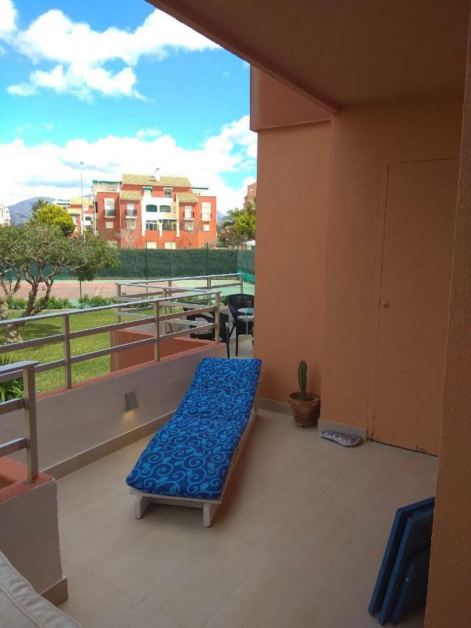 Apartamento a 150 metros del Mar, parking y Wifi Salobrena Bagian luar foto