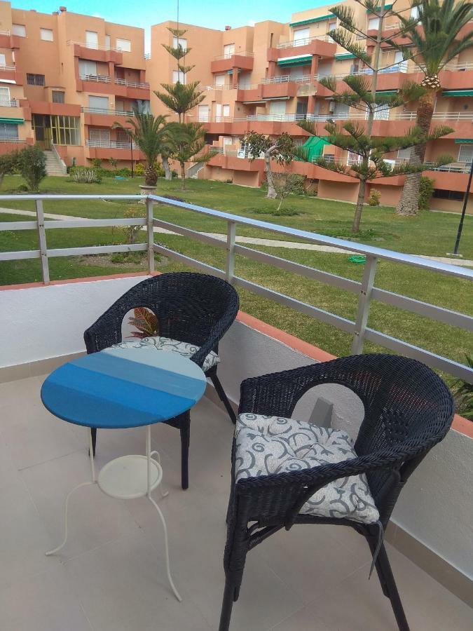 Apartamento a 150 metros del Mar, parking y Wifi Salobrena Bagian luar foto