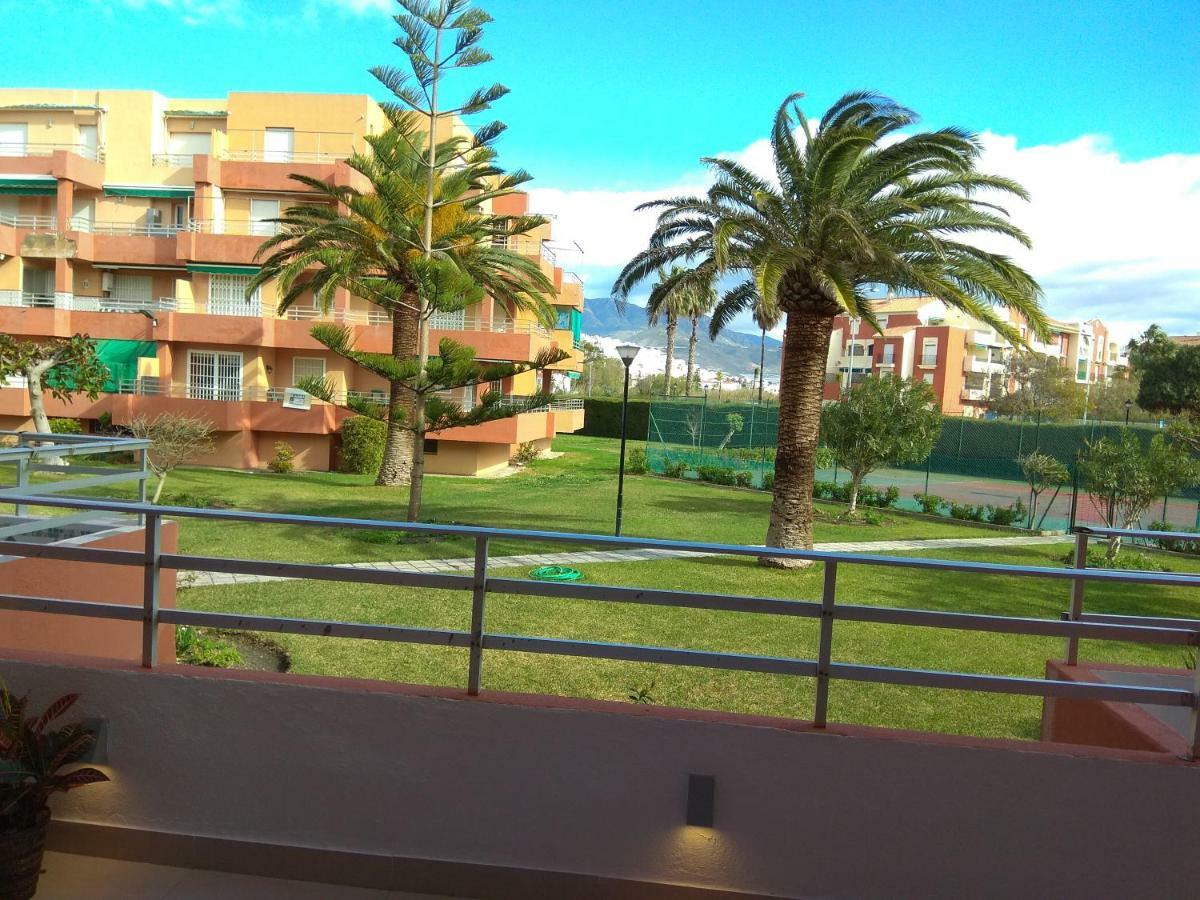 Apartamento a 150 metros del Mar, parking y Wifi Salobrena Bagian luar foto