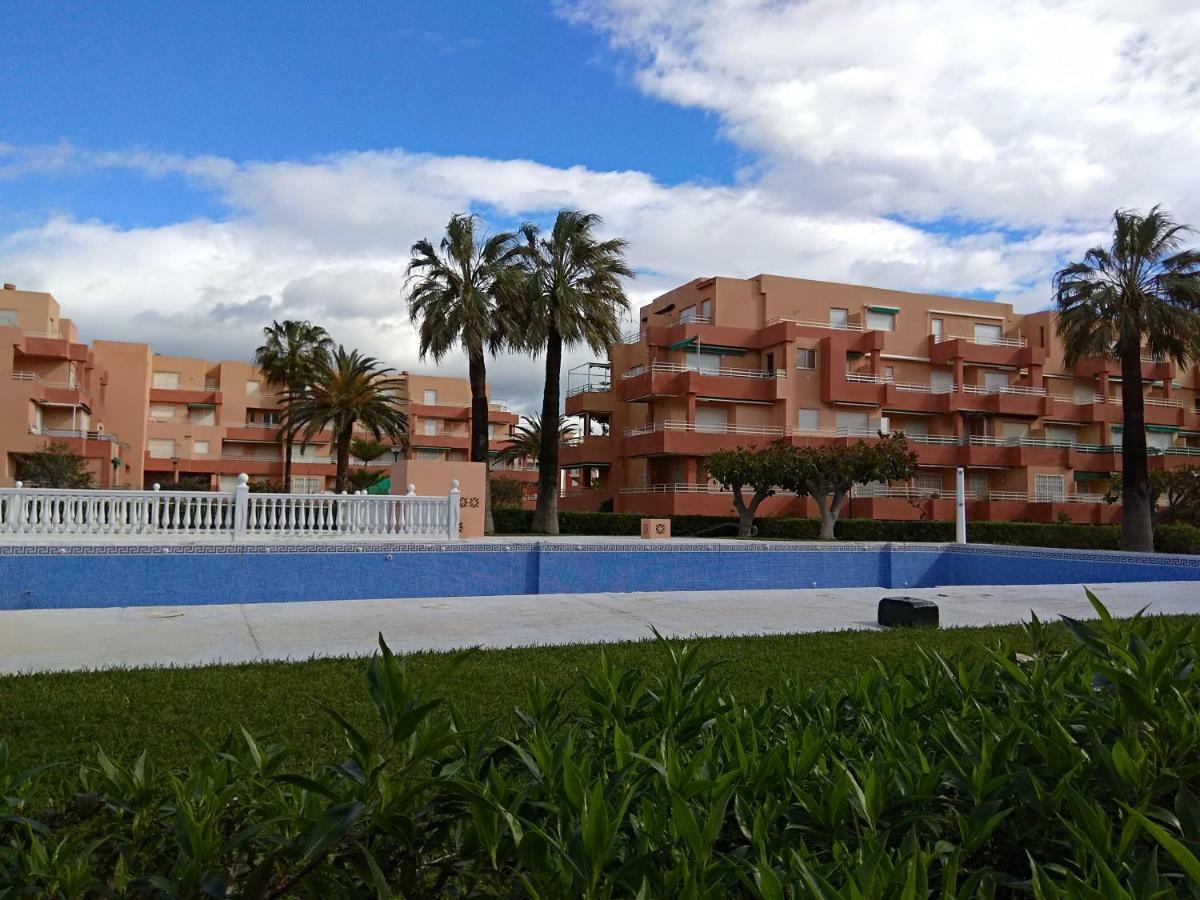 Apartamento a 150 metros del Mar, parking y Wifi Salobrena Bagian luar foto