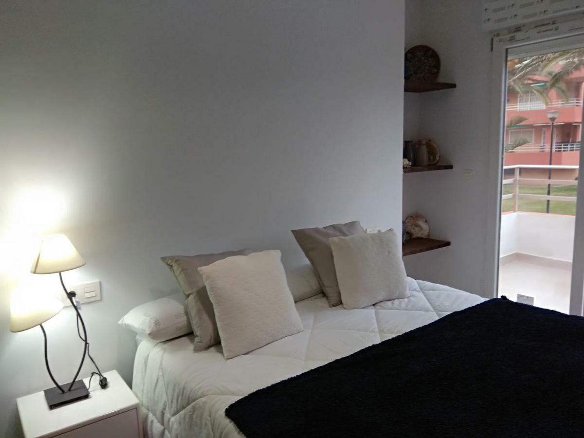 Apartamento a 150 metros del Mar, parking y Wifi Salobrena Bagian luar foto